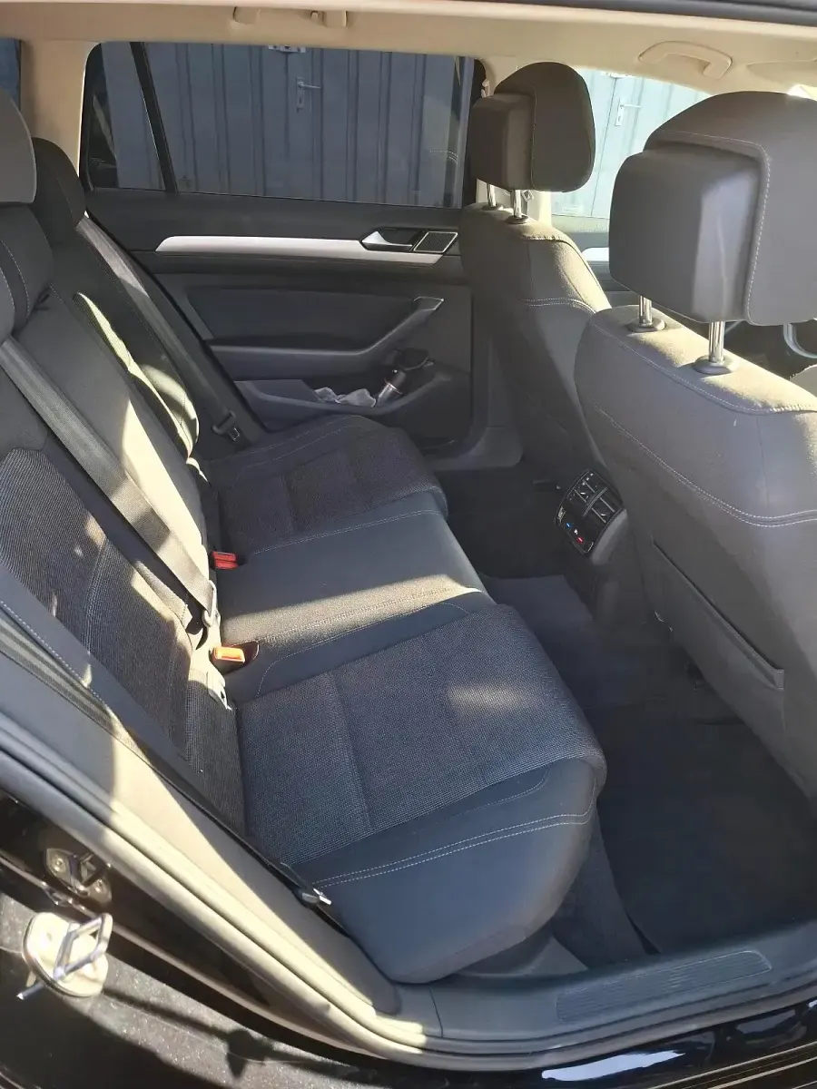 Gebraucht VW Passat 150 PS (110 kW) 2018 Schwarz Kombi