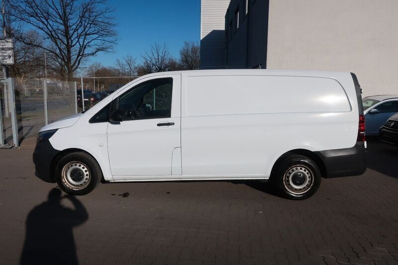 Gebraucht Mercedes Vito 114 PS (83 kW) 2017 Weiß Van