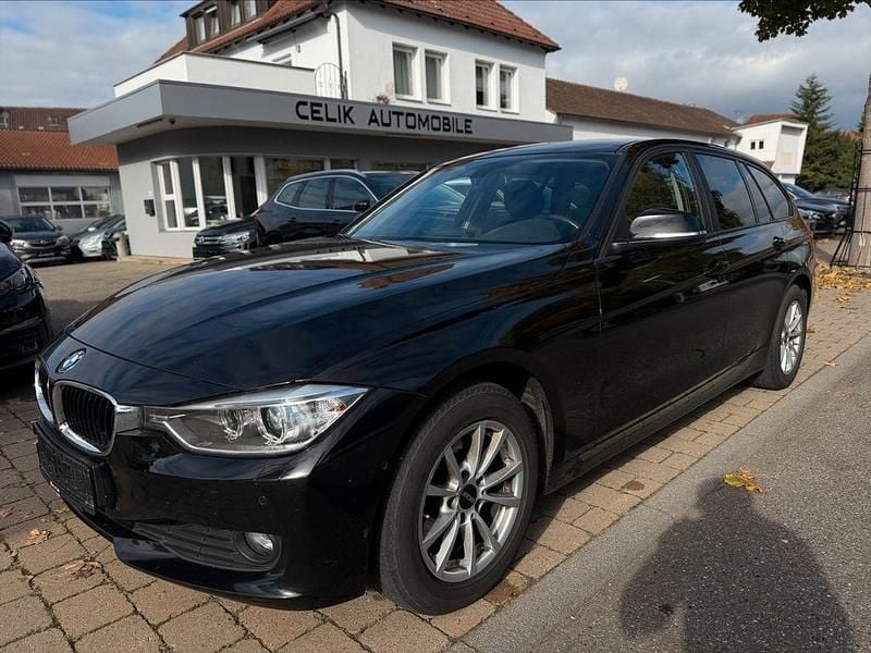 Schwarz Gebraucht 2015 BMW 320 Kombi | 7.990 € (Superpreis) - Bild 1/4