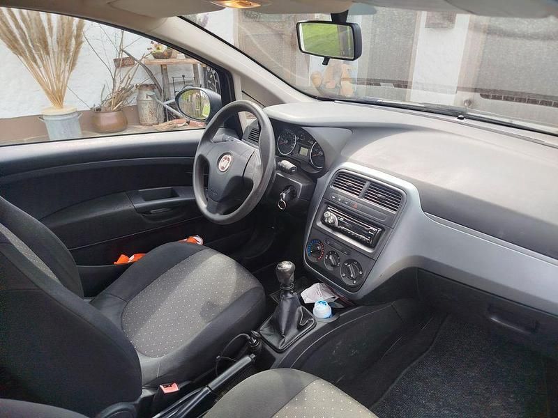 Gebraucht Fiat Punto 65 PS (47 kW) 2009 Blau Kleinwagen