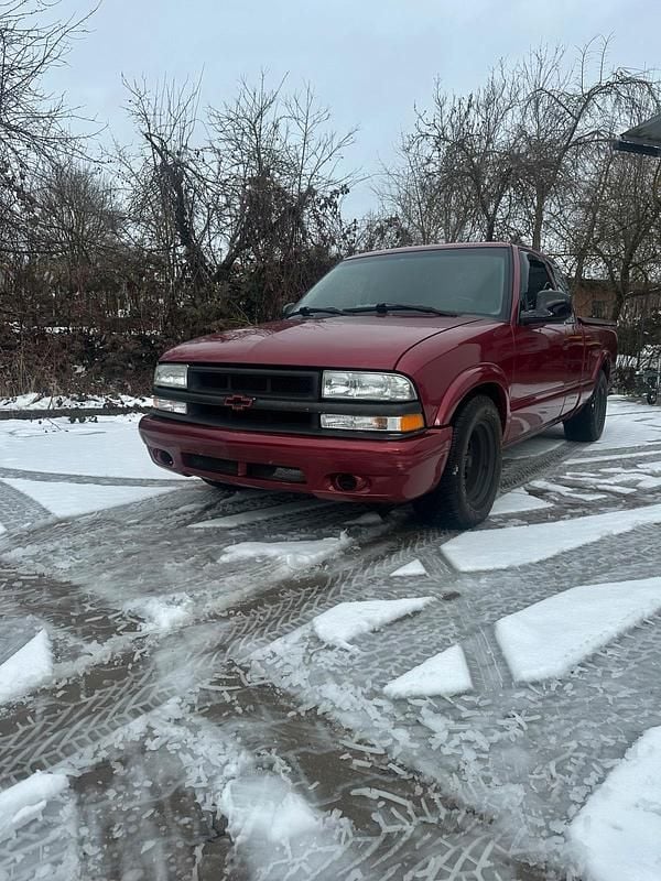 Gebraucht Chevrolet S10 197 PS (144 kW) 2000 Rot Pickup