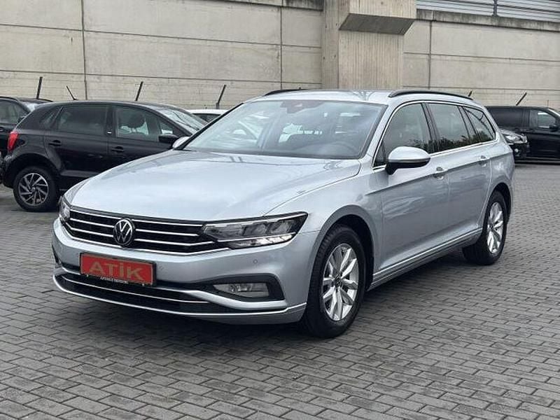 Gebraucht VW Passat Business 150 PS (110 kW) 2022 Scale silver metallic (metallic) Kombi