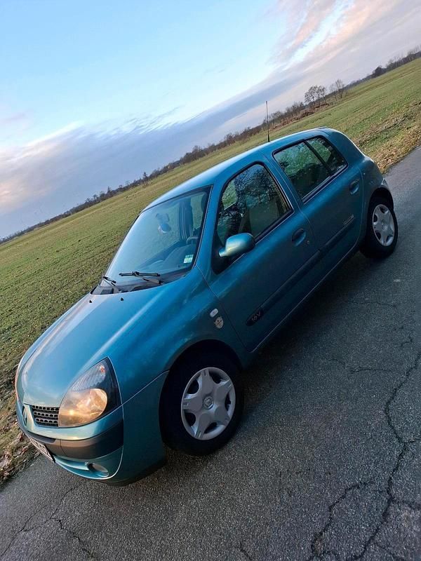 Gebraucht Renault Clio II 75 PS (55 kW) 2003 Blau Kleinwagen