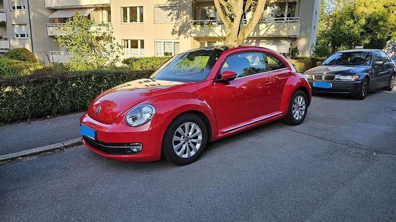 Rot Gebraucht 2013 VW Beetle Design Limousine | 7.000 € (Etwas zu teuer) - Bild 1/4