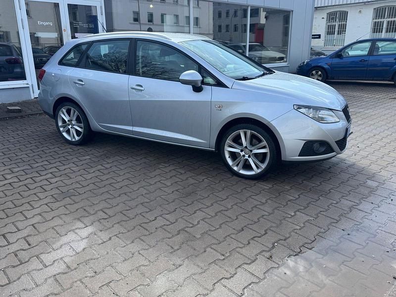 Gebraucht Seat Ibiza ST Style 105 PS (77 kW) 2011 Silber Kombi