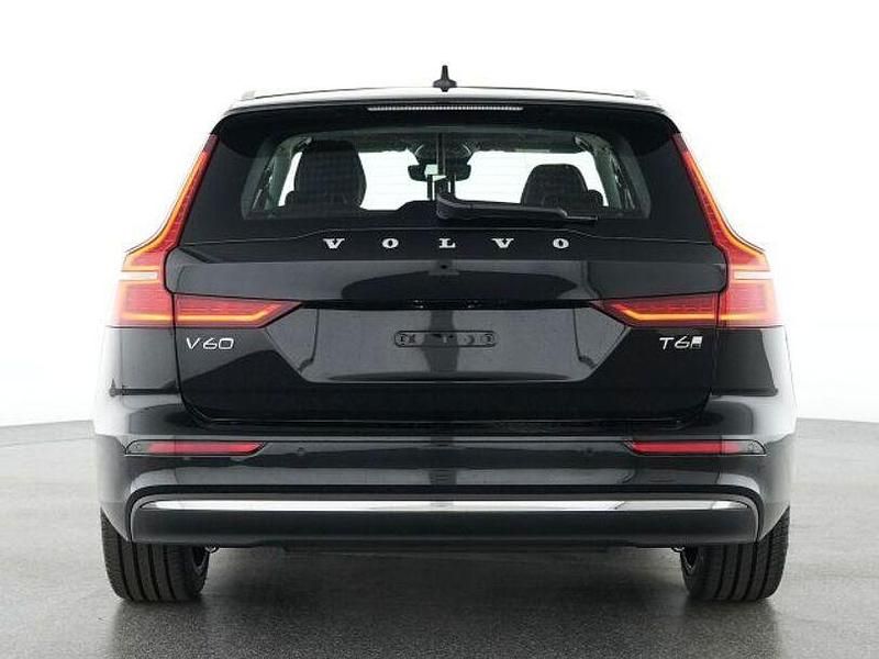 Gebraucht Volvo V60 Plus 253 PS (186 kW) 2025 Onyx black / metallic Kombi