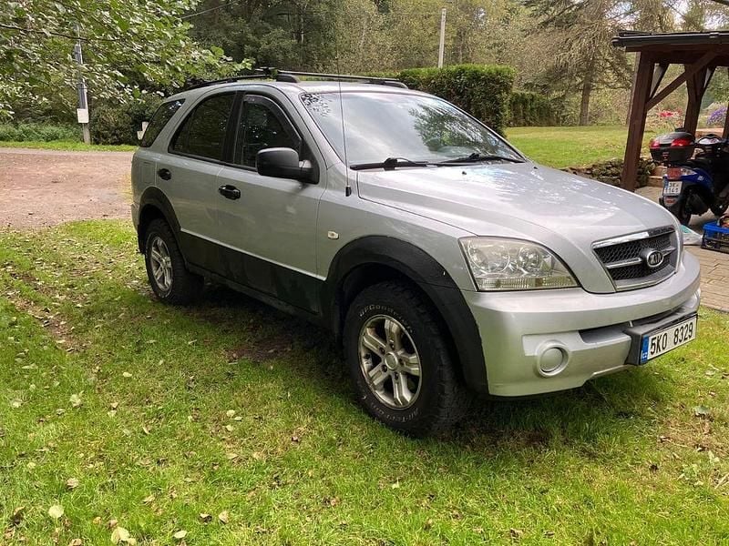 Silber Gebraucht 2006 Kia Sorento SUV | 4.500 € (Fairer Preis) - Bild 1/4