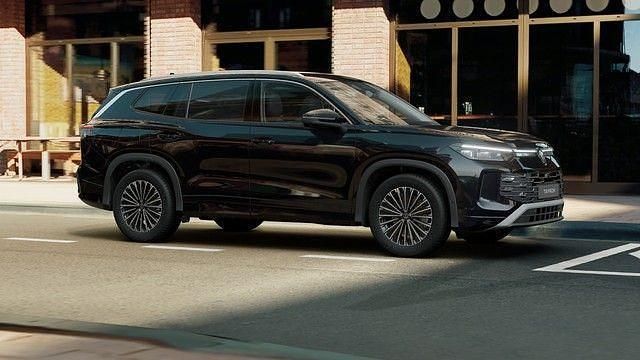 Neu VW Tayron Elegance 204 PS (150 kW) 2026 Grenadillschwarz metallic SUV