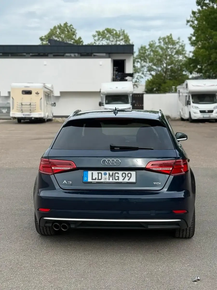 Gebraucht Audi A3 149 PS (109 kW) 2017 Blau Kombi