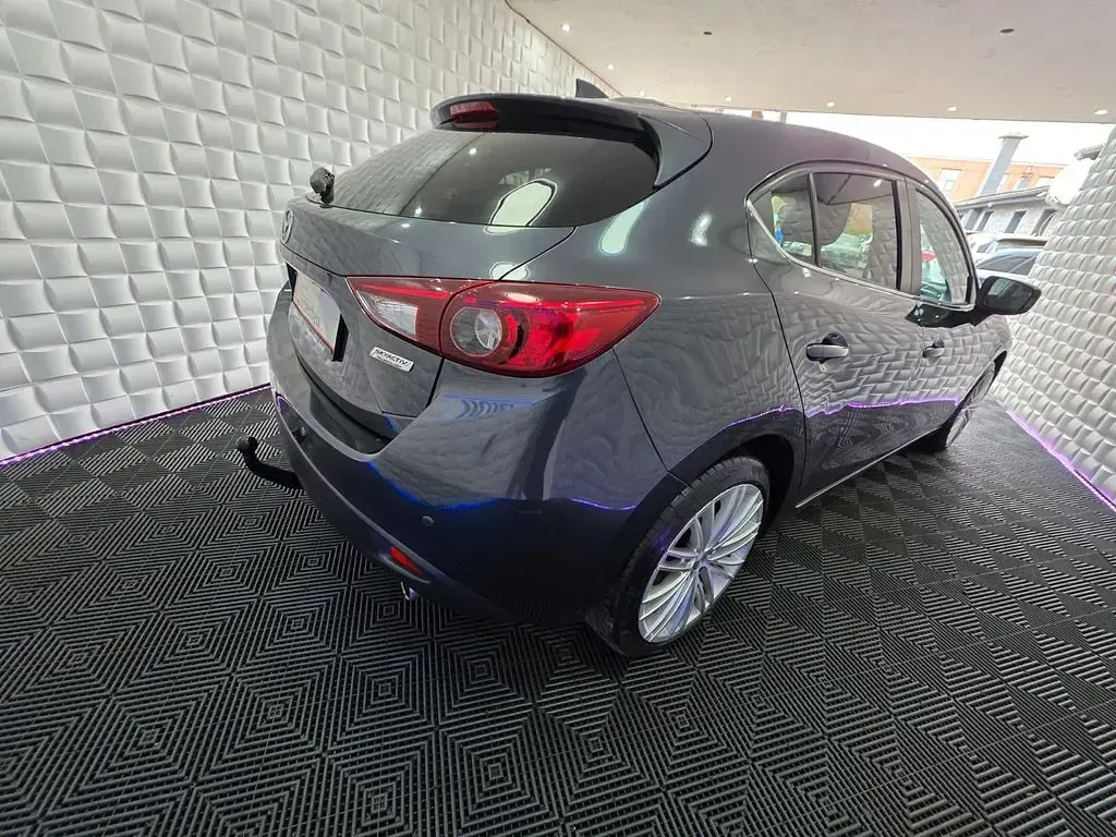 Gebraucht Mazda 3 Center-Line 150 PS (110 kW) 2015 Grau Limousine