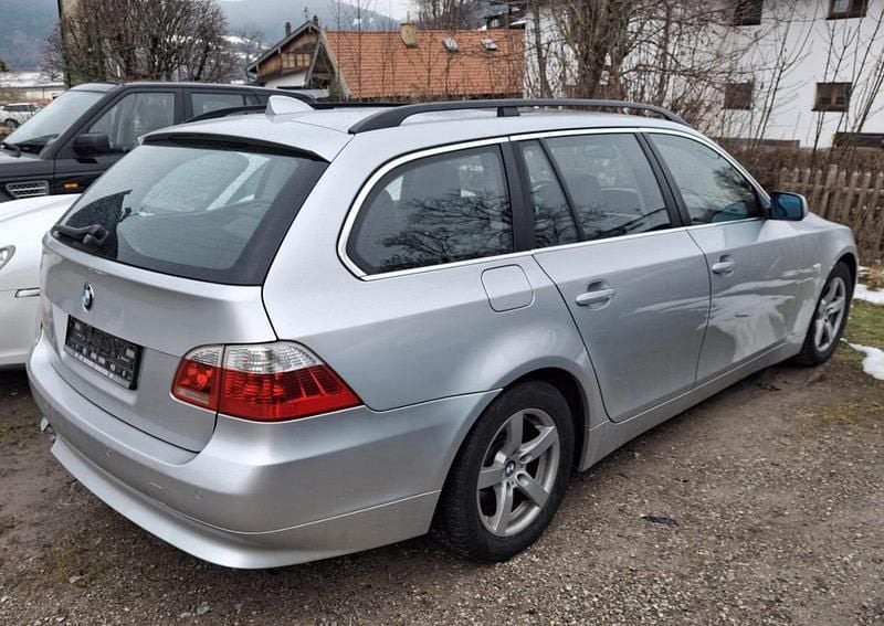 Usata BMW 525 218 CV (160 kW) 2007 Argento Station wagon