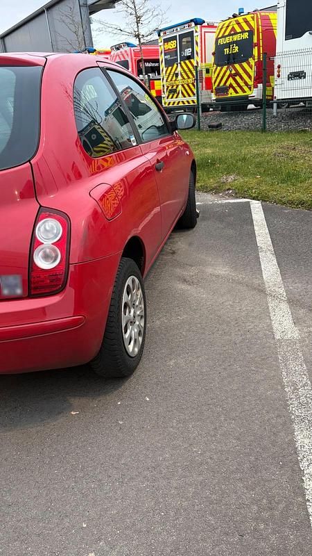 Gebraucht Nissan Micra 65 PS (47 kW) 2008 Rot Kleinwagen