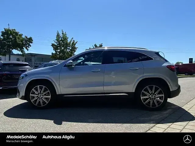 Gebraucht Mercedes EQA350 AMG 214 kW (292 PS) 2025 Lack hightechsilber SUV