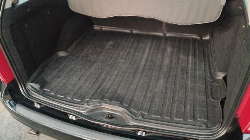 Gebraucht Ford Focus Ghia 116 PS (85 kW) 2003 Schwarz Kombi