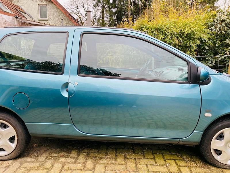 Gebraucht Renault Twingo 75 PS (55 kW) 2002 Grün Kleinwagen