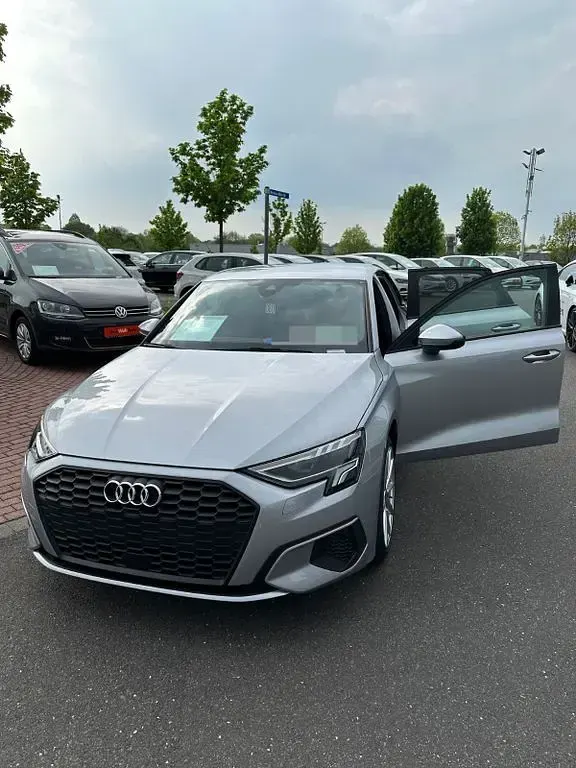 Gebraucht Audi A3 S-Line 150 PS (110 kW) 2022 Silber Limousine