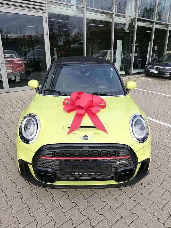 Gebraucht Mini John Cooper Works Cabriolet Classic 231 PS (169 kW) 2023 Gelb Cabrio