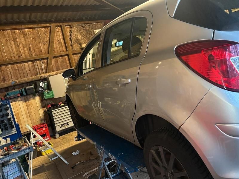 Gebraucht Opel Corsa 80 PS (58 kW) 2008 Kleinwagen