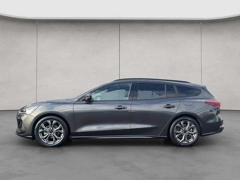 Gebraucht Ford Focus ST-Line X 155 PS (114 kW) 2024 Magnetic metallic Kombi