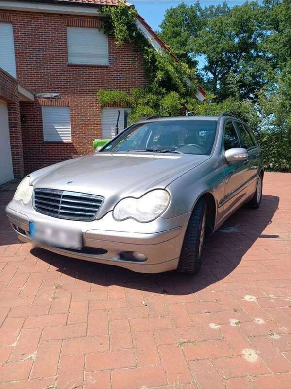 Gebraucht 2004 Mercedes C220 Classic Kombi | 2.500 € (Guter Preis) - Bild 1/4