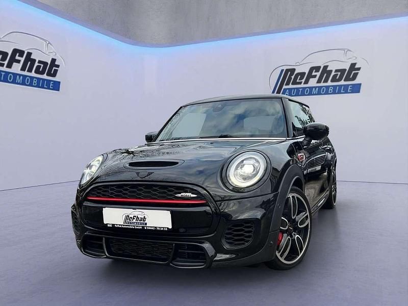 Gebraucht Mini John Cooper Works Sport 231 PS (169 kW) 2019 Midnight black Kleinwagen
