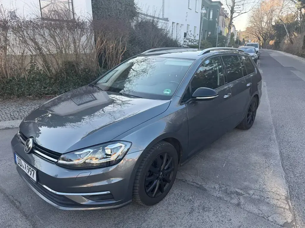 Gebraucht VW Golf VII IQ Drive 150 PS (110 kW) 2019 Grau Kombi
