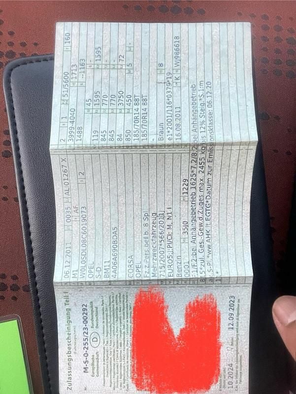 Braun Gebraucht 2011 Opel Corsa Kleinwagen | 1.500 € (Superpreis) - Bild 1/4