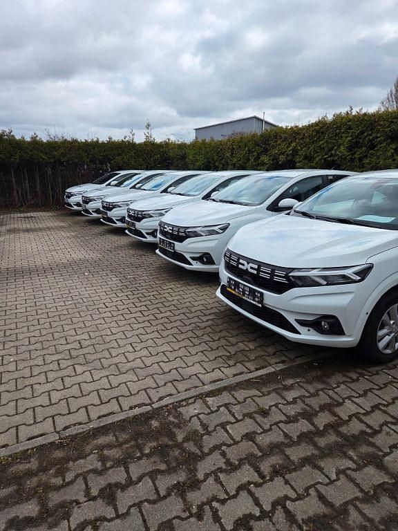 Gebraucht Dacia Sandero Expression 91 PS (66 kW) 2023 Weiß Limousine