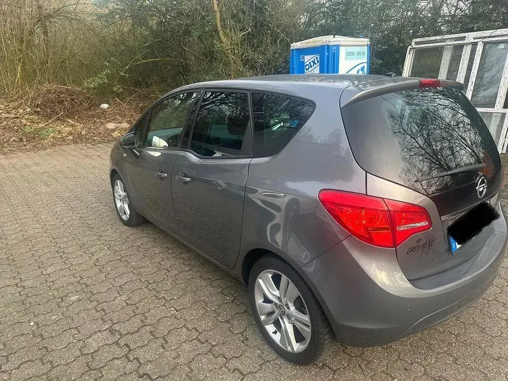 Gebraucht Opel Meriva Active 120 PS (88 kW) 2016 Grau Van / Kleinbus