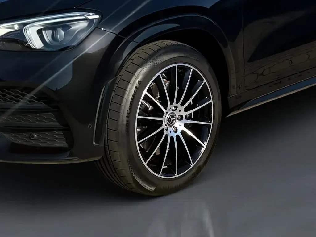 Gebraucht Mercedes GLE300 AMG 272 PS (200 kW) 2023 Schwarz SUV