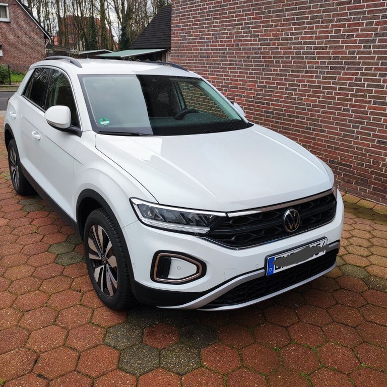 Gebraucht VW T-Roc Move 110 PS (80 kW) 2023 Weiß SUV