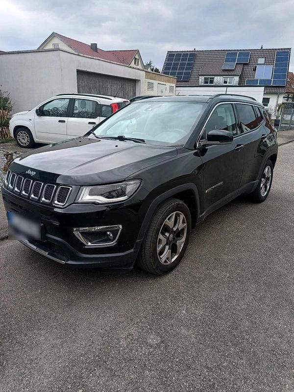 Gebraucht Jeep Compass Limited 140 PS (102 kW) 2017 Schwarz SUV