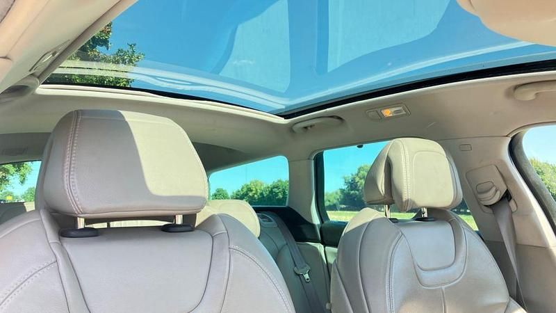 Silber Gebraucht 2008 Citroën C5 Exclusive Kombi | 3.000 € (Fairer Preis) - Bild 1/4