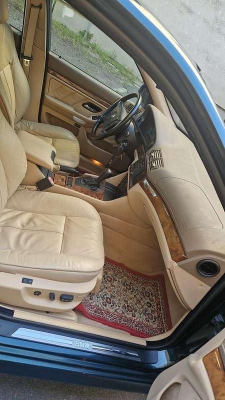 Grün Gebraucht 1997 BMW 535 Limousine | 10.499 € (Etwas zu teuer) - Bild 1/4