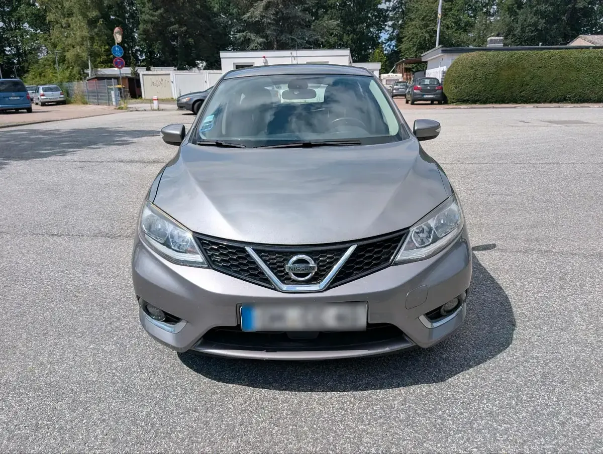 Gebraucht Nissan Pulsar 115 PS (84 kW) 2015 Grau Kleinwagen