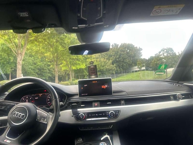 Gebraucht Audi A4 Design 218 PS (160 kW) 2018 Schwarz Kombi