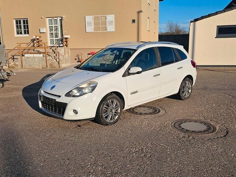 Gebraucht Renault Clio II Luxe 101 PS (74 kW) 2010 Weiß Limousine