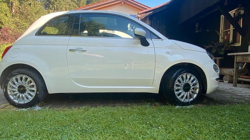 Weiß Gebraucht 2018 Fiat 500 Lounge Kleinwagen | 8.000 € (Guter Preis) - Bild 1/4
