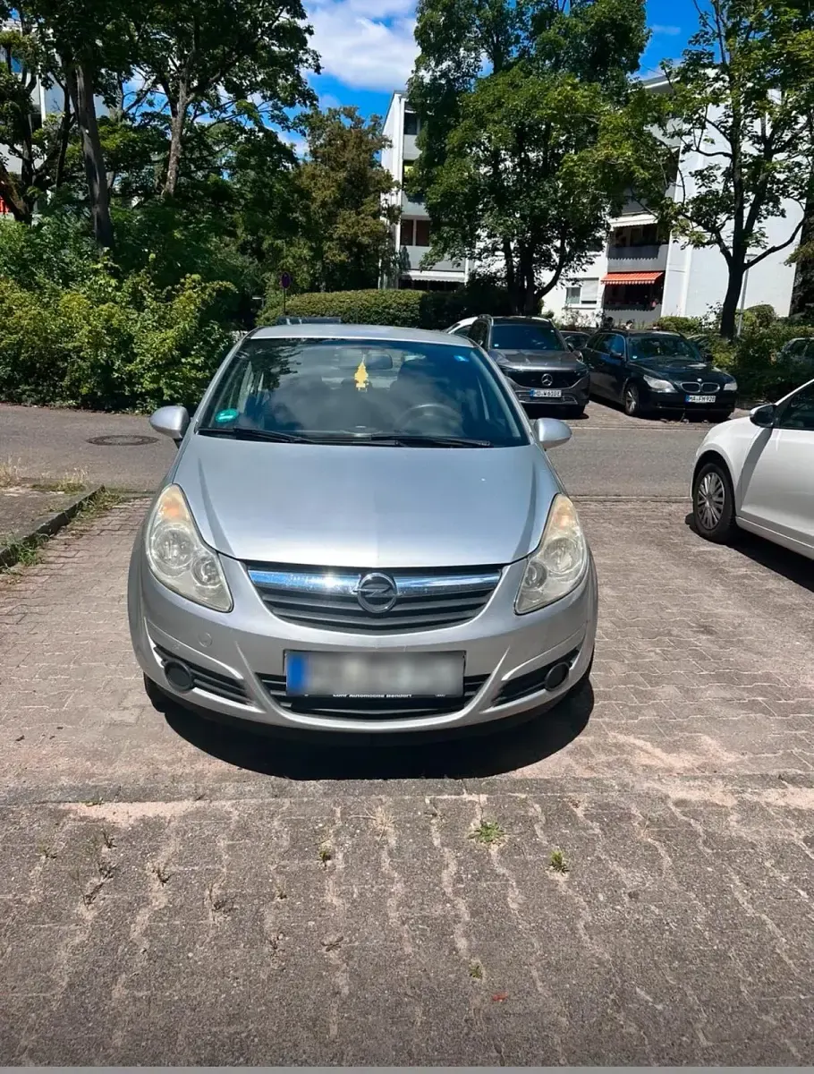 Gebraucht Opel Corsa 90 PS (66 kW) 2007 Silber Kleinwagen
