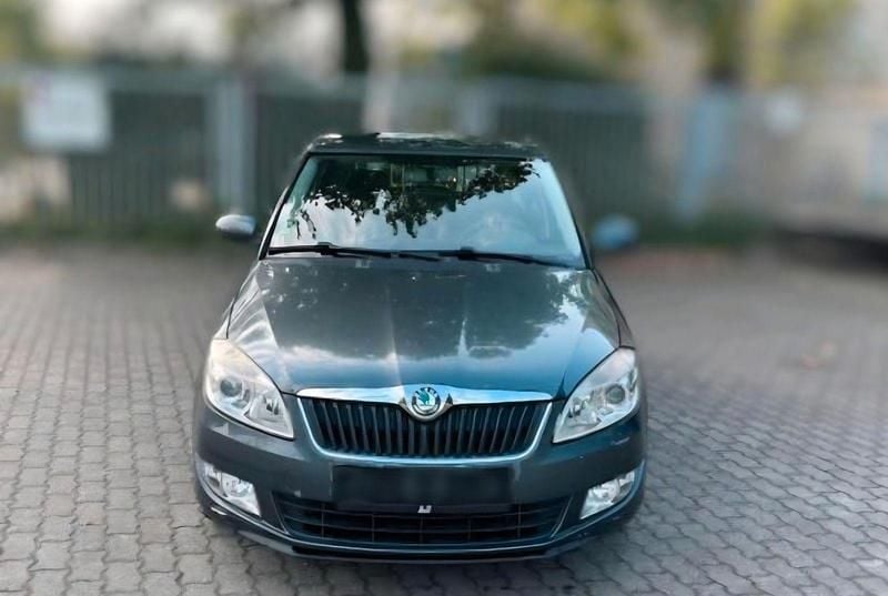 Braun Gebraucht 2011 Skoda Fabia Elegance Kleinwagen | 2.750 € (Guter Preis) - Bild 1/4