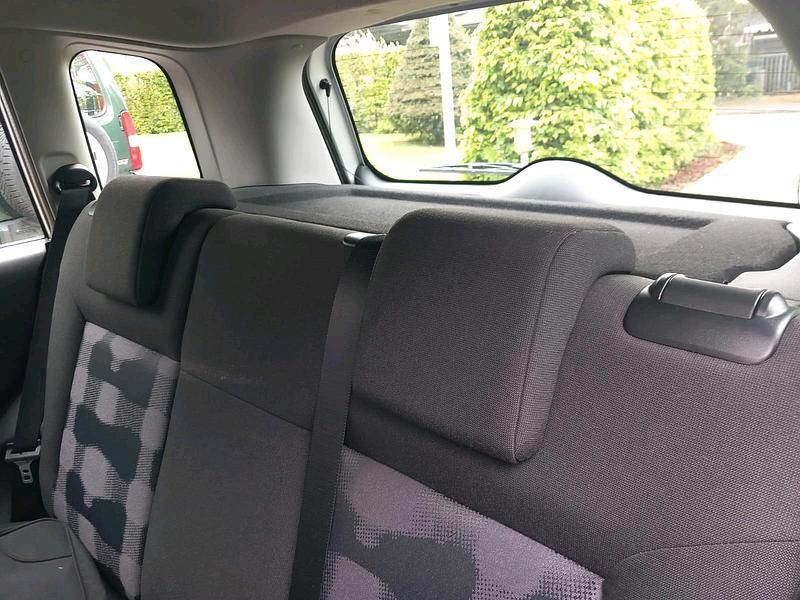 Second-hand Ford Fusion 80 CP (58 kW) 2006 Argintiu Hatchback