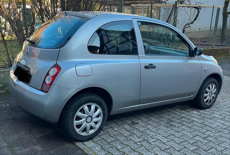 Gebraucht Nissan Micra 65 PS (47 kW) 2004 Silber Kleinwagen