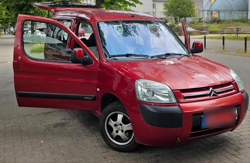 Rot Gebraucht 2003 Citroën Berlingo Van / Kleinbus | 1.399 € (Guter Preis) - Bild 1/4