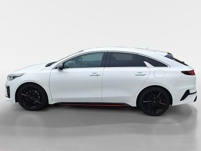 Gebraucht Kia ProCeed GT 204 PS (150 kW) 2021 Hw2 deluxeweiss met Kombi