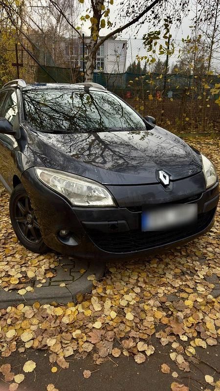 Gebraucht Renault Mégane GrandTour Dynamique 131 PS (96 kW) 2010 Schwarz Kombi