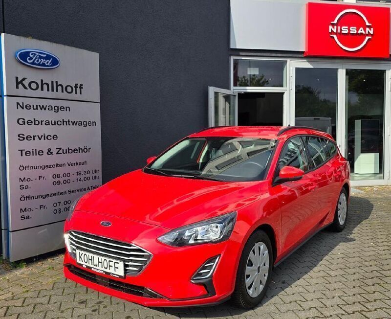 Gebraucht Ford Focus Trend 101 PS (74 kW) 2021 Racerot Kombi