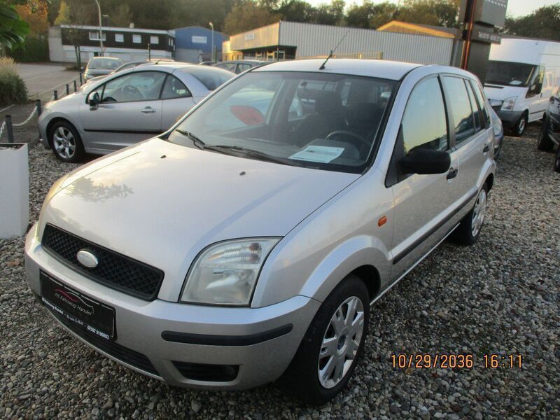 Silber Gebraucht 2004 Ford Fusion Trend Kleinwagen | 1.999 € (Fairer Preis) - Bild 1/4