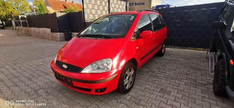 Rot Gebraucht 2001 Ford Galaxy Ghia Van / Kleinbus | 1.900 € (Guter Preis) - Bild 1/4