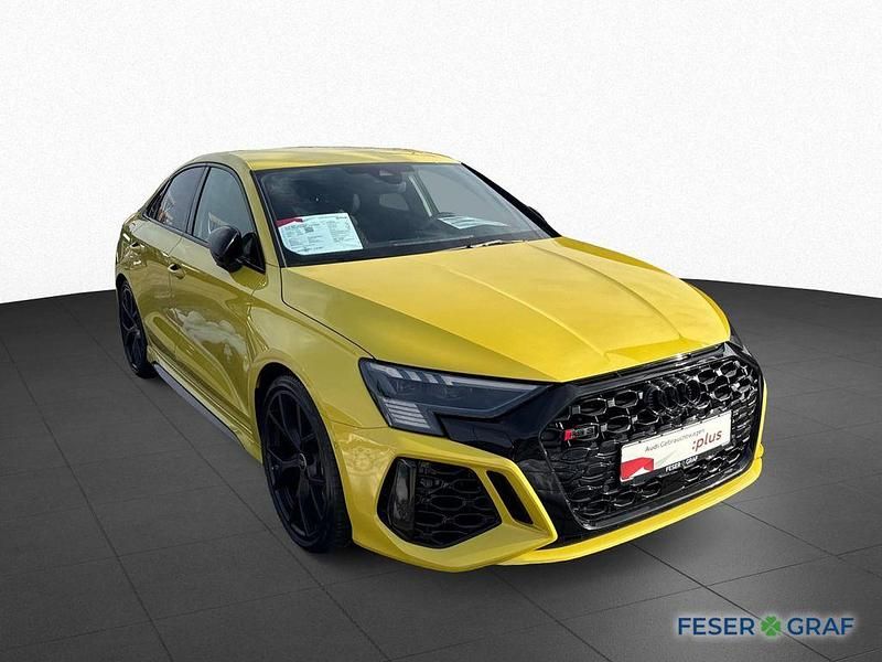 Gebraucht Audi RS3 Ambiente 400 PS (294 kW) 2022 Pythongelb metallic Limousine