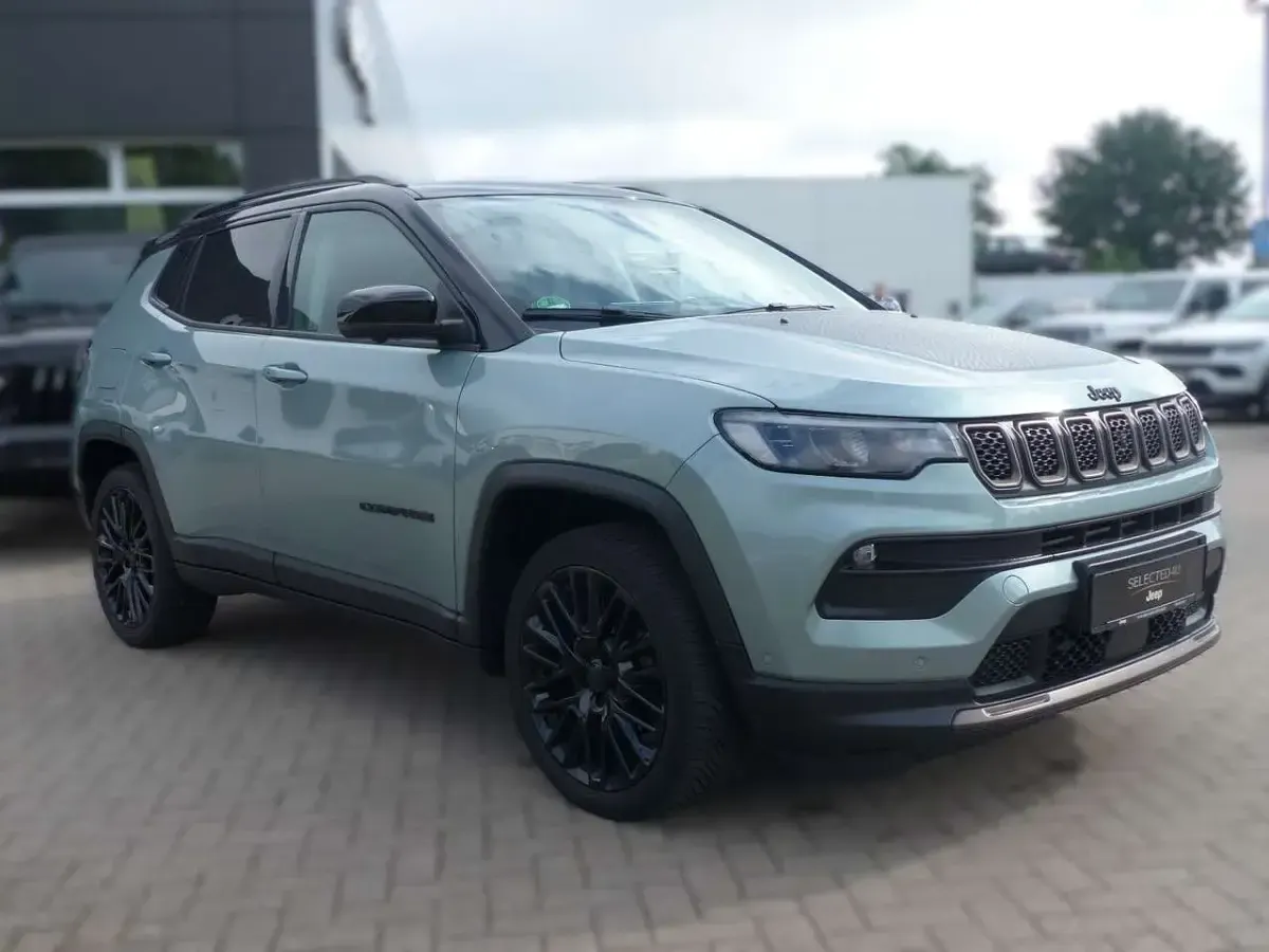Gebraucht Jeep Compass 131 PS (96 kW) 2022 Blau SUV